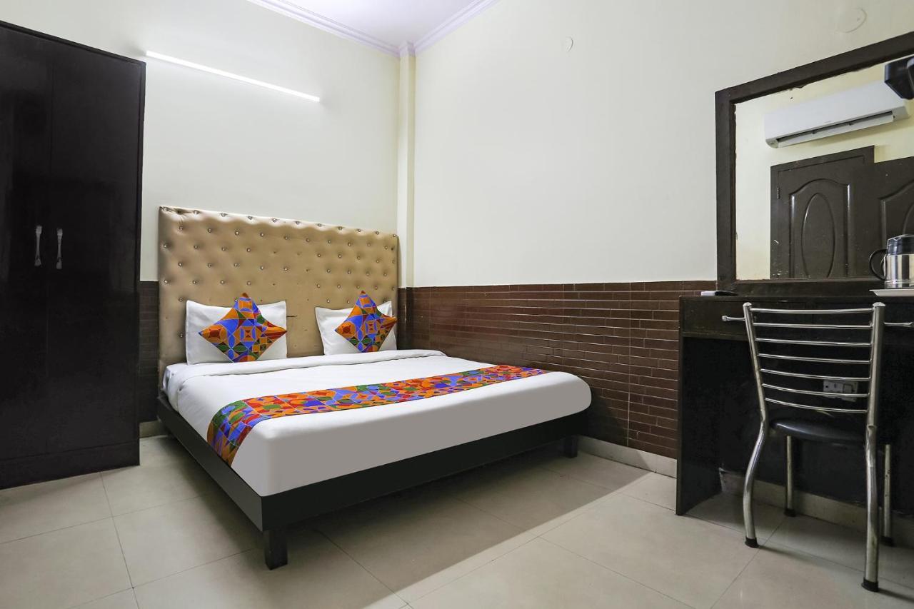Fabhotel The Lazeez New Delhi Eksteriør bilde